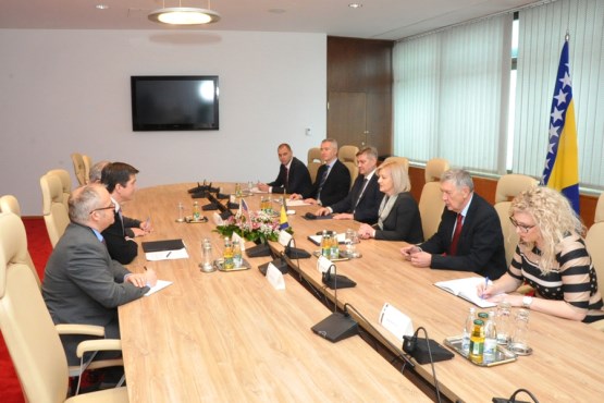 Članovi Kolegija Predstavničkog doma razgovarali sa ambasadorom SAD u BiH